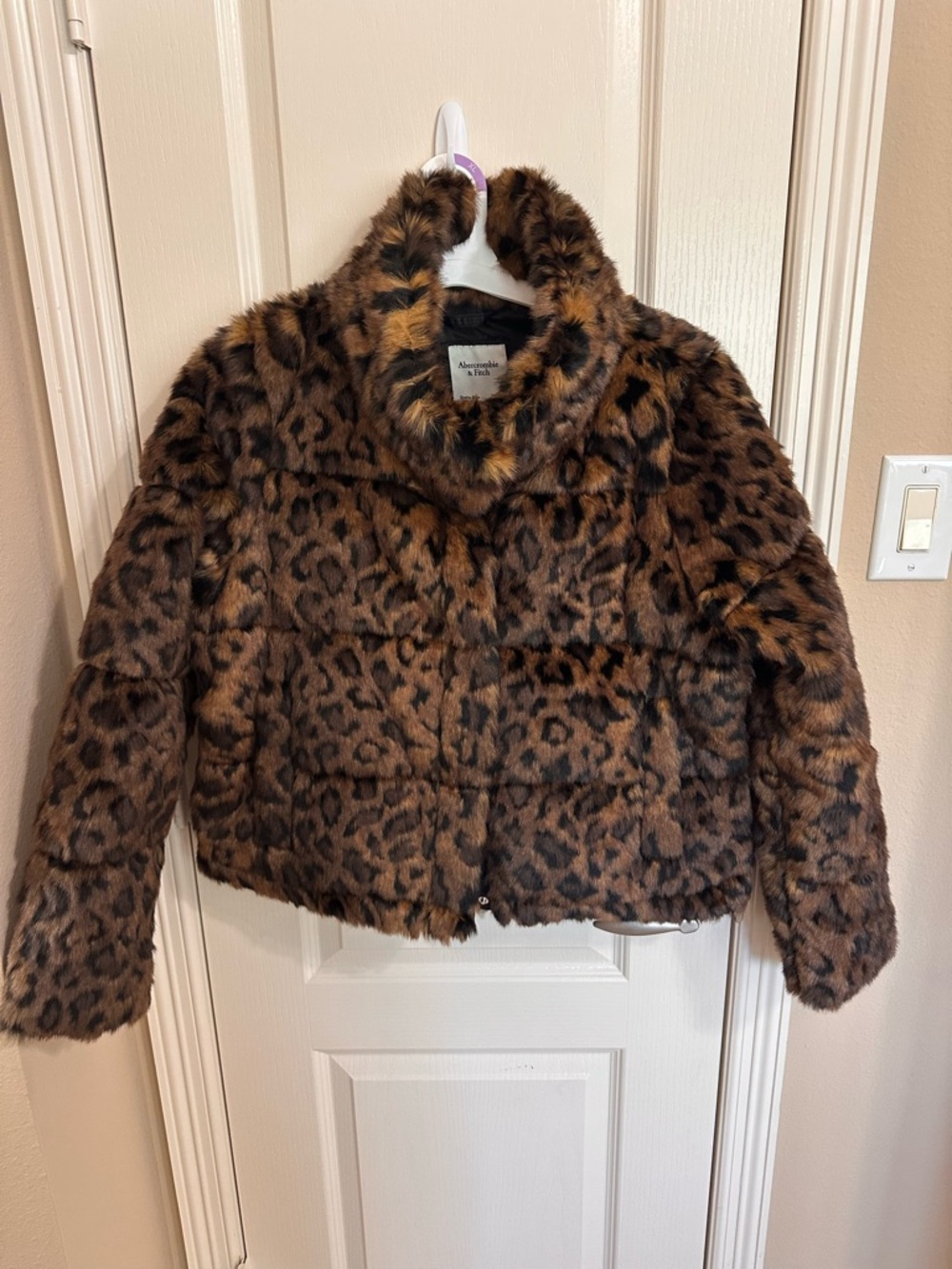 Abercrombie & Fitch Leopard Faux Fur Mini Puffer Jacket BNWT